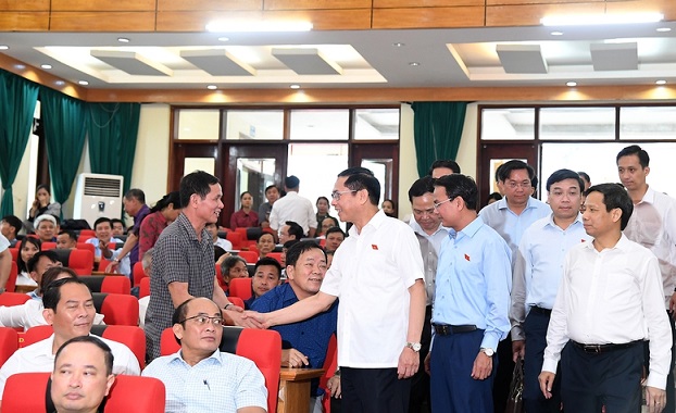 Phó Thủ tướng Bùi Thanh Sơn tiếp xúc cử tri Vĩnh Phúc